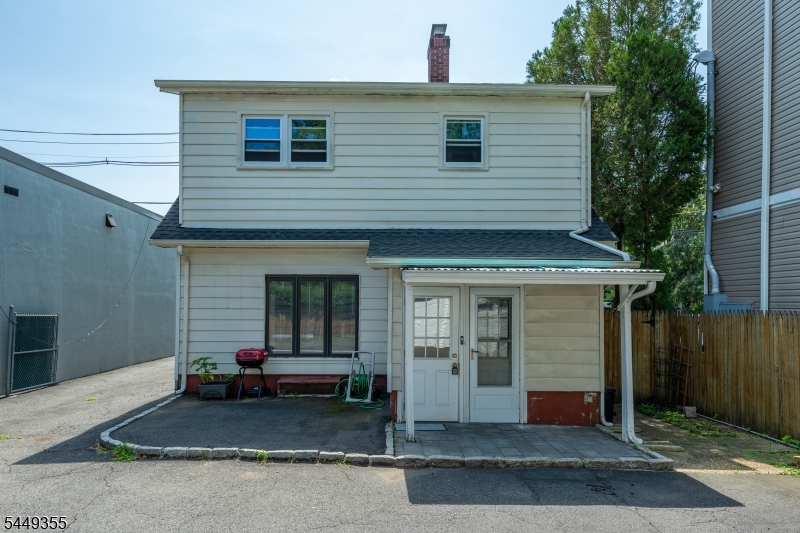 106 Broughton Ave Property Photo 21