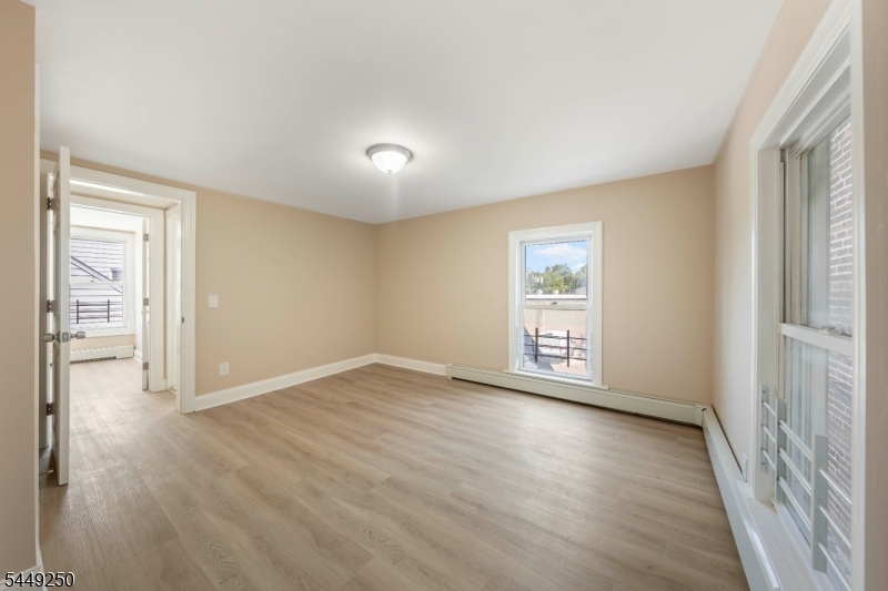 49 Caldwell Pl Property Photo 14