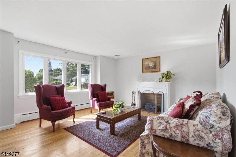 36 Oakland Ave Property Photo 4