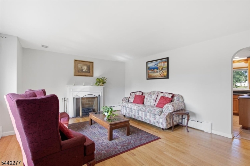 36 Oakland Ave Property Photo 6