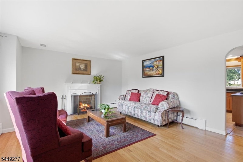 36 Oakland Ave Property Photo 7