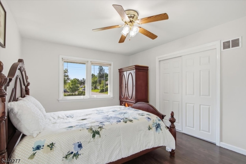 36 Oakland Ave Property Photo 15
