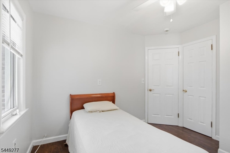 36 Oakland Ave Property Photo 17
