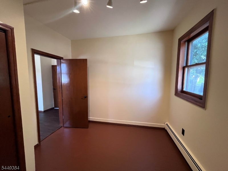 64 Clifton Blvd Property Photo 8