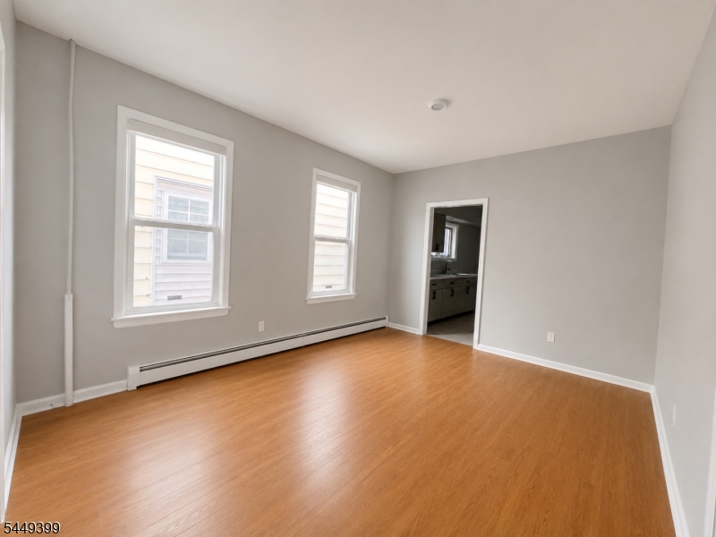1110 Hampton Pl Property Photo 2