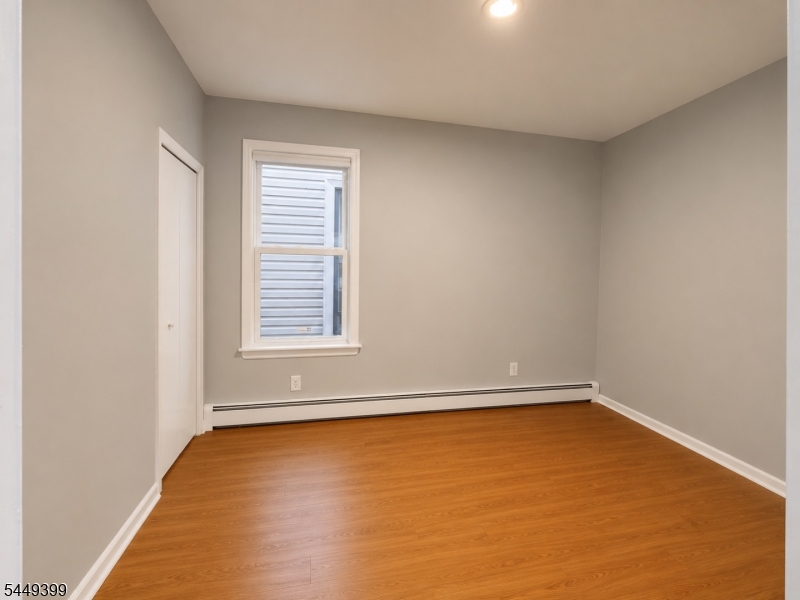 1110 Hampton Pl Property Photo 4