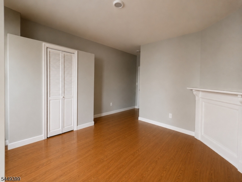 1110 Hampton Pl Property Photo 6