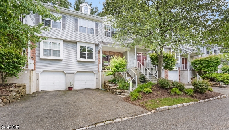 15 Spruce Ter Property Photo 1
