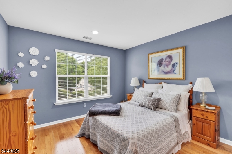 15 Spruce Ter Property Photo 16