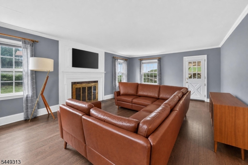 85 Ann St Property Photo 6