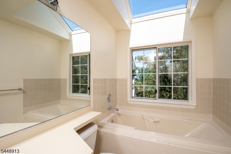 312 Araneo Dr Property Photo 14