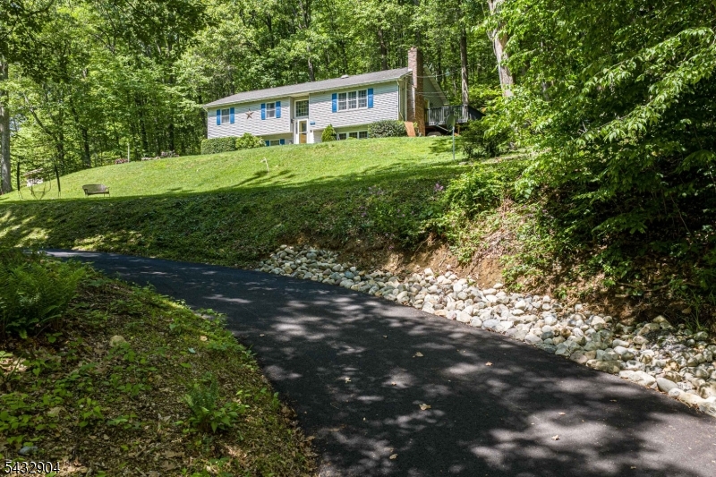 723 Harmony Brass Castle Rd Property Photo 5