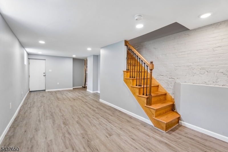 11 Abbett Ave Property Photo 18
