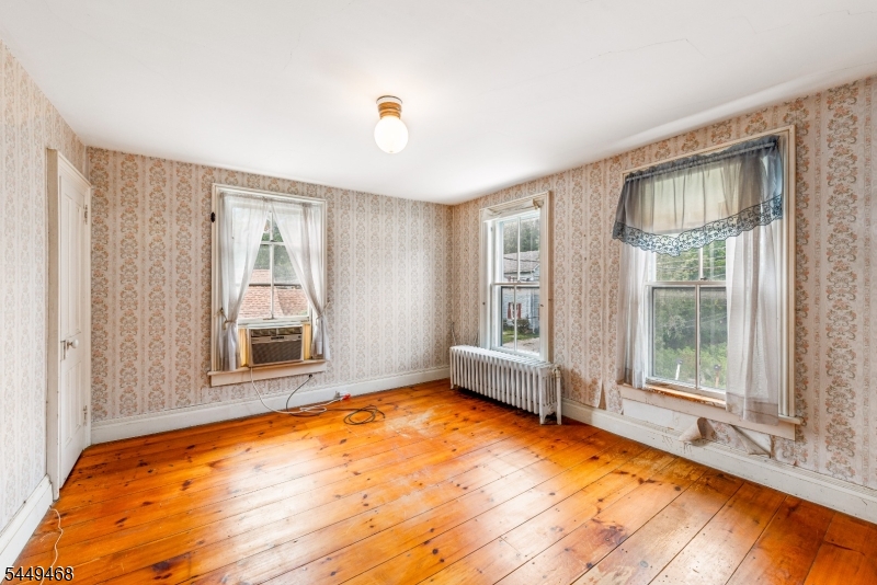 14 High St Property Photo 16