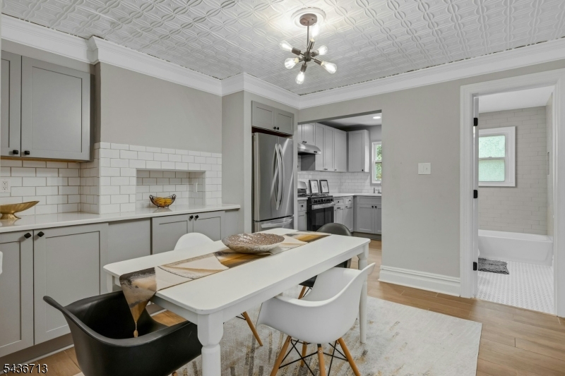 163 Church St Property Photo 8