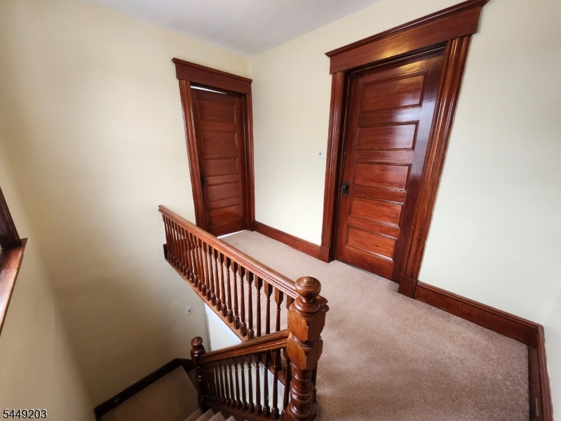 33 Livingston Ave 2 Property Photo 20