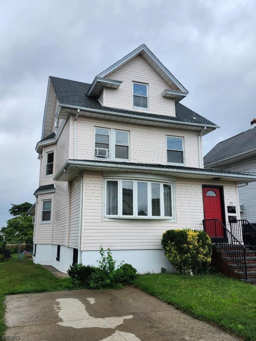 33 Livingston Ave 2 Property Photo 24