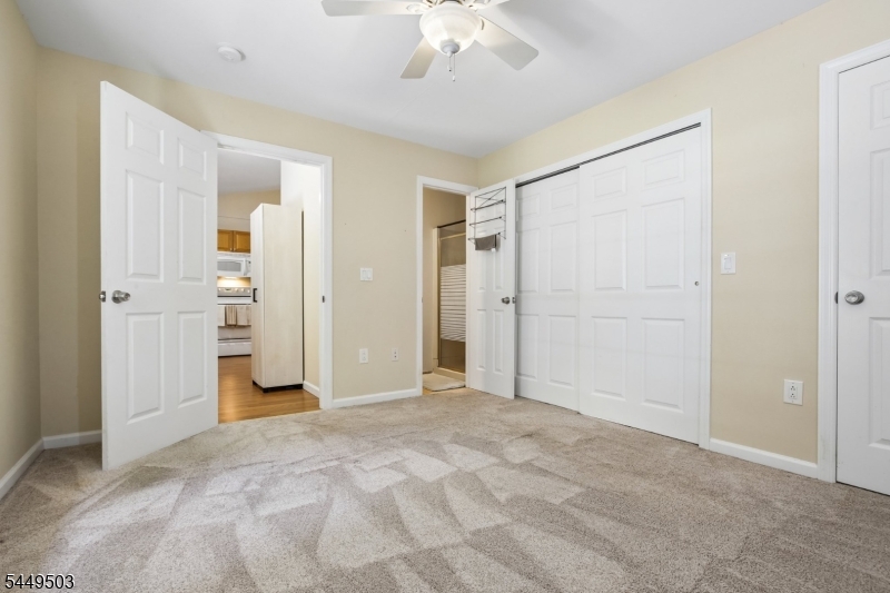523 W Hill Rd Property Photo 13