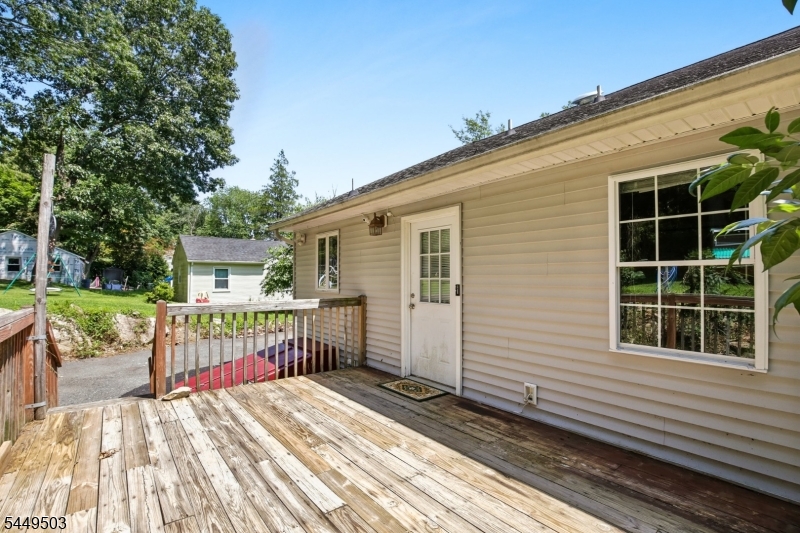 523 W Hill Rd Property Photo 31