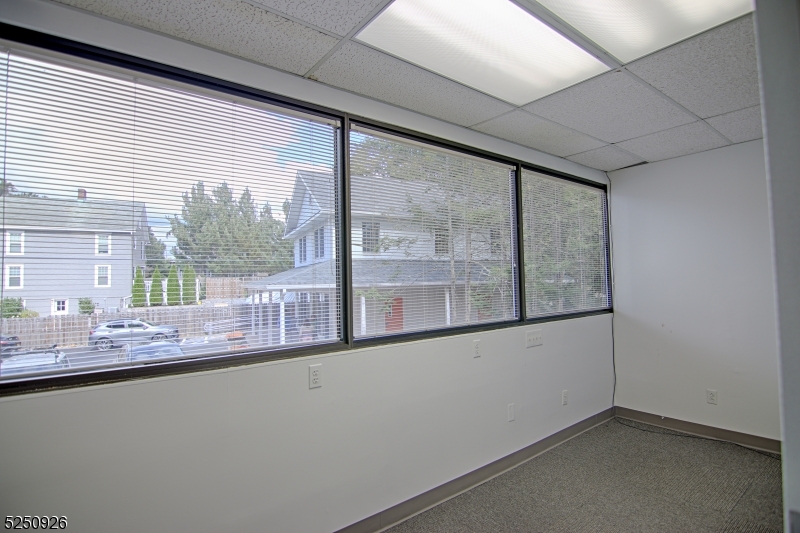 40 Morristown Rd Property Photo 6