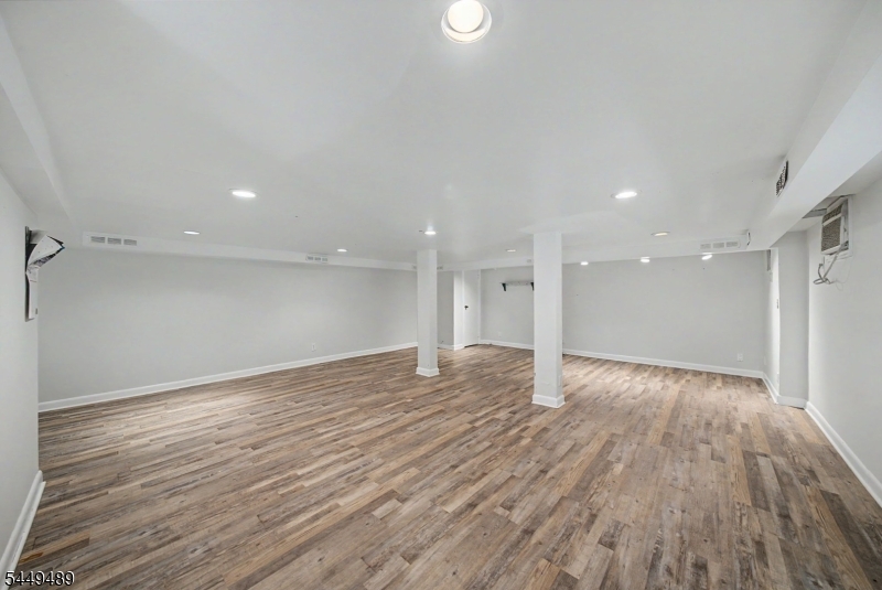 15 Valley Road Property Photo 32