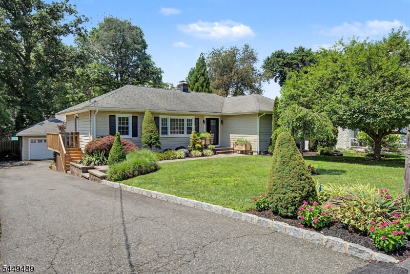 15 Valley Road Property Photo 47