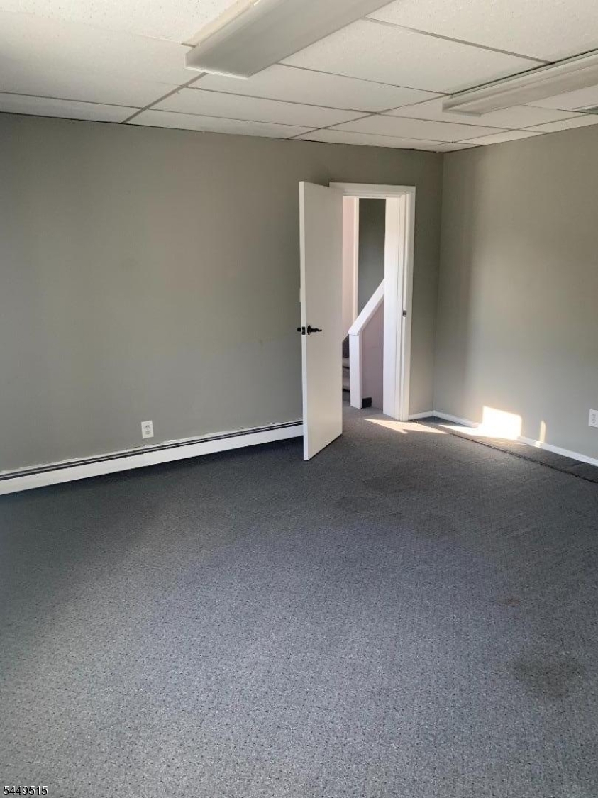 48 Mountainview Blvd Property Photo 5
