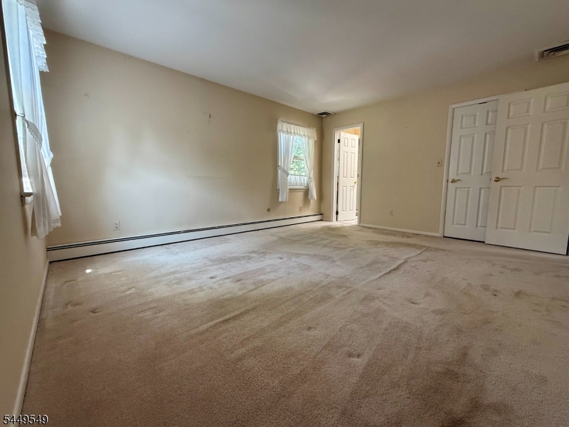 8 Byron Ct Property Photo 11