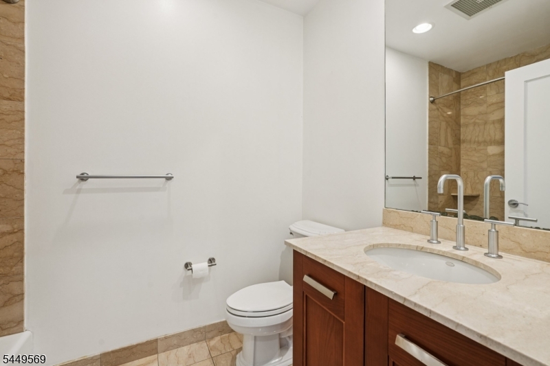 8100 River Rd 210 Property Photo 16