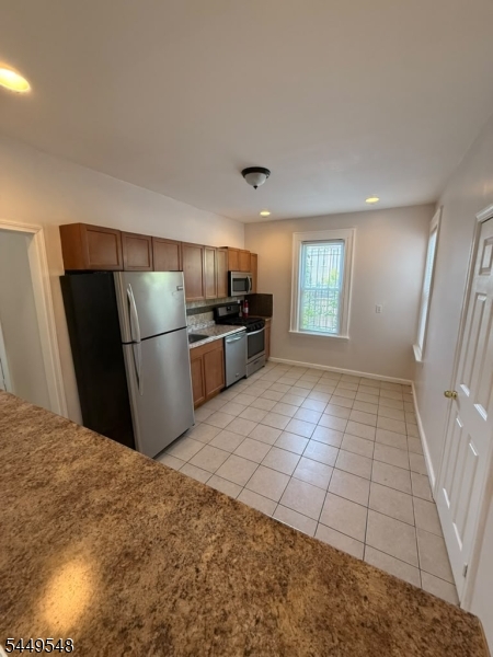 86 Mapes Ave 1 Property Photo 3