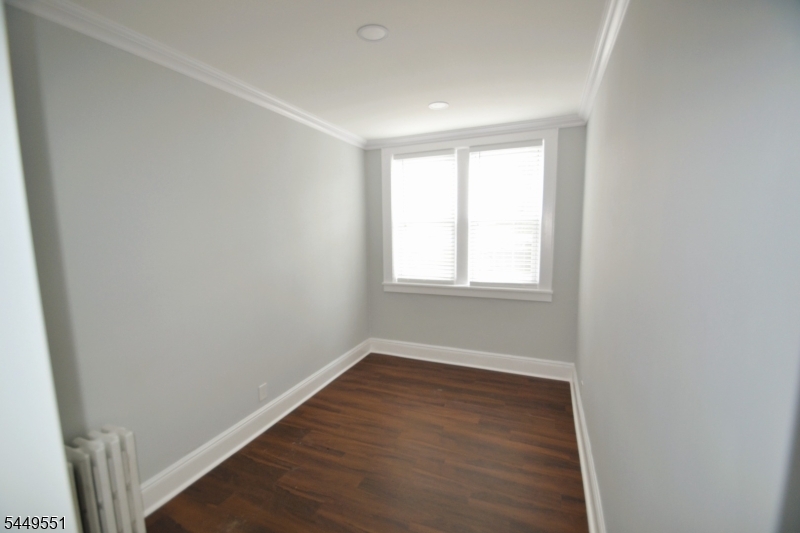56 Hobart Pl Property Photo 7