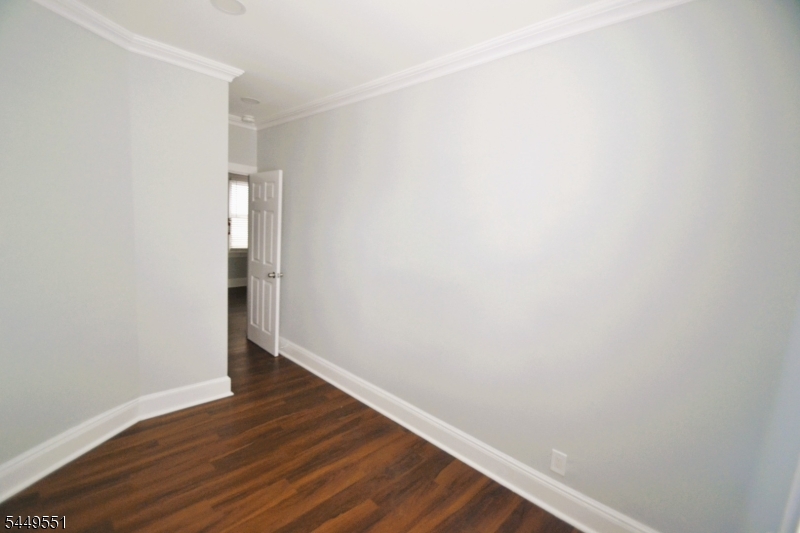 56 Hobart Pl Property Photo 10
