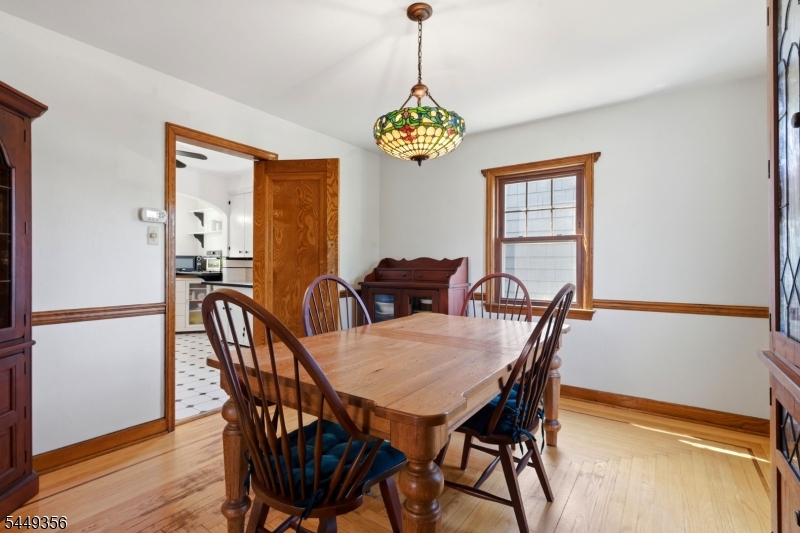 366 Vosseller Ave Property Photo 7