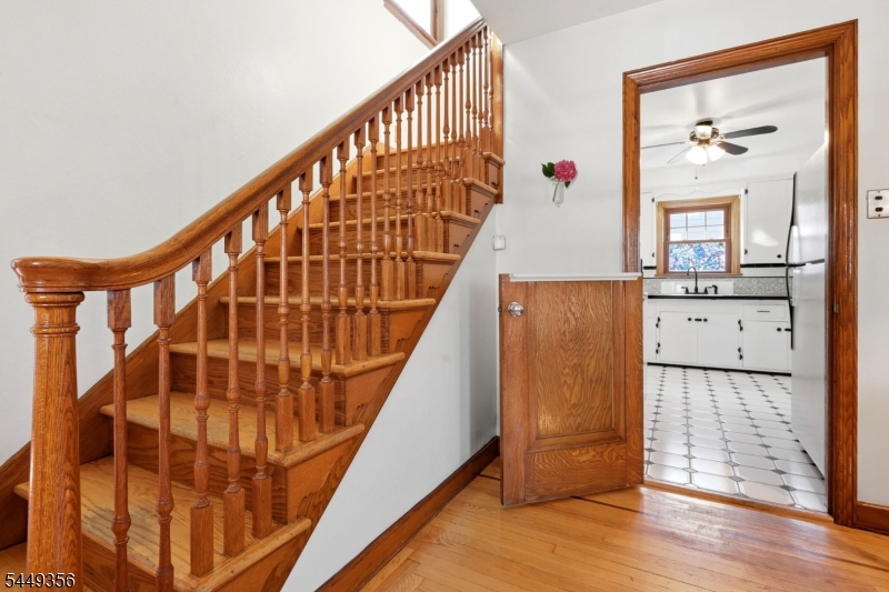 366 Vosseller Ave Property Photo 15