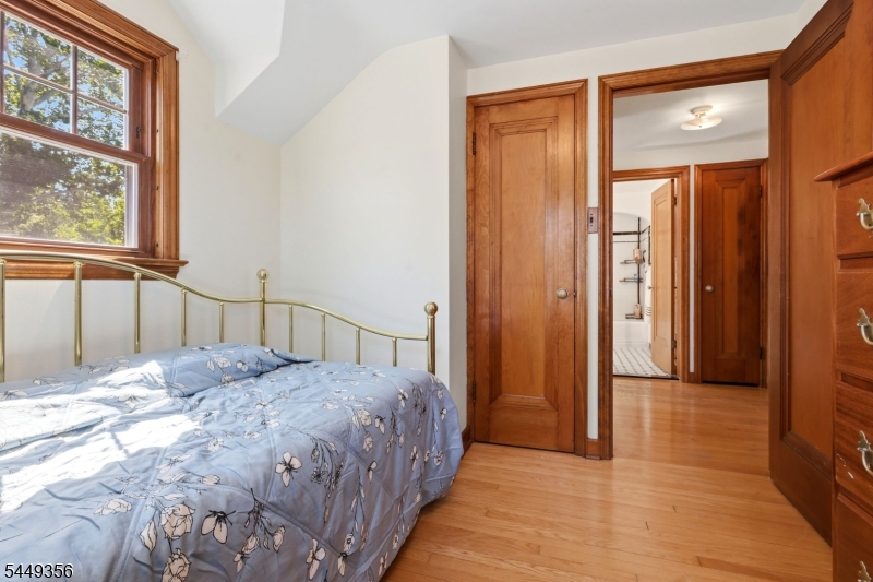 366 Vosseller Ave Property Photo 20