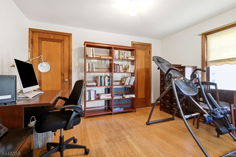 366 Vosseller Ave Property Photo 22