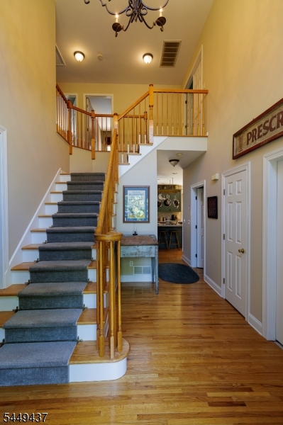 11 Donna Lane Property Photo 7