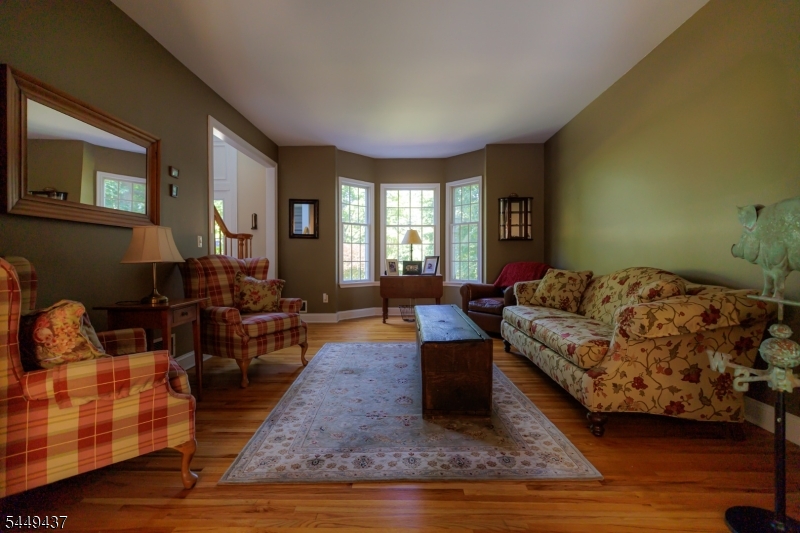 11 Donna Lane Property Photo 10