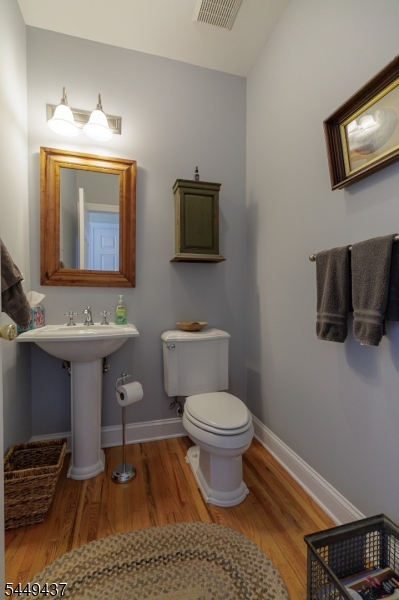 11 Donna Lane Property Photo 25