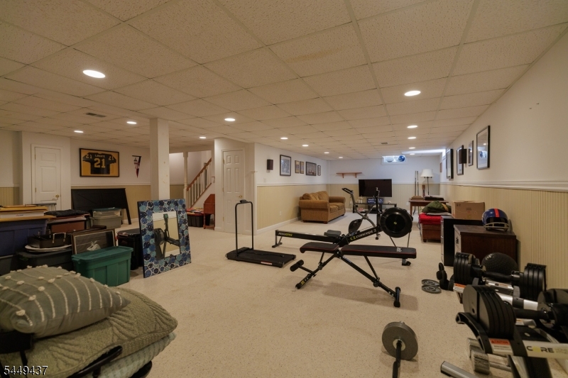 11 Donna Lane Property Photo 27