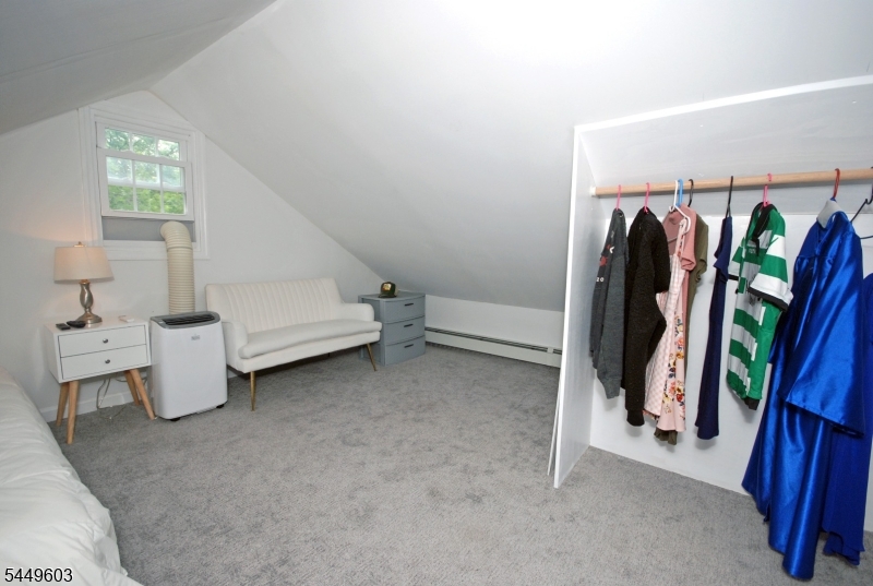 18 Tamarack Rd Property Photo 27