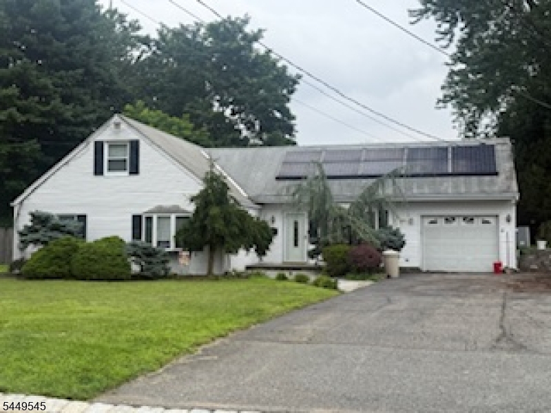 29 Village Rd Property Photo 1