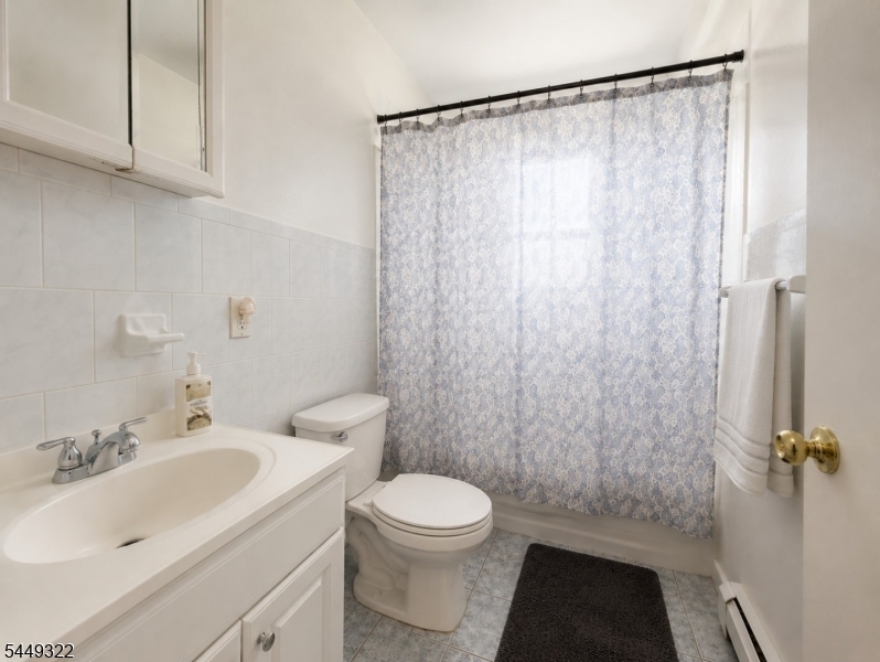 428 Livingston St Property Photo 4