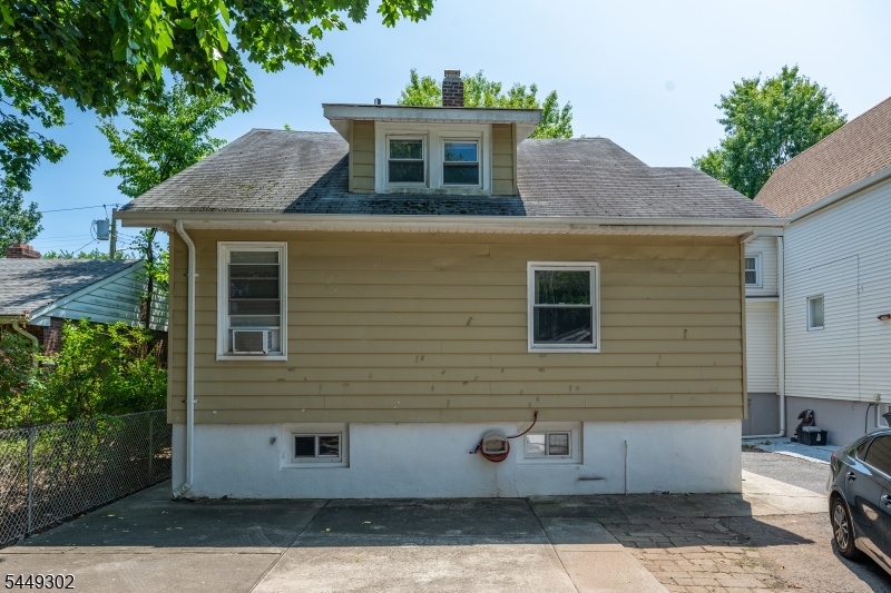 160 Mt Vernon St Property Photo 20