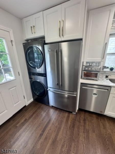 166 Lafayette St Property Photo 3