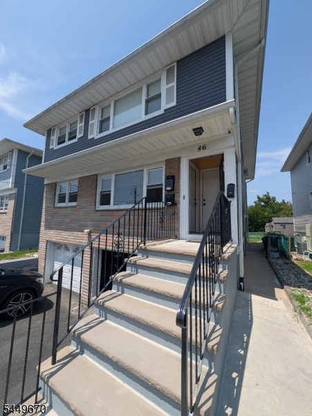 46 Sager Pl Property Photo 1