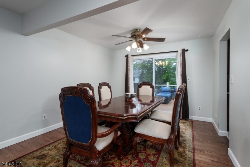 2025 Oak Tree Rd Property Photo 9