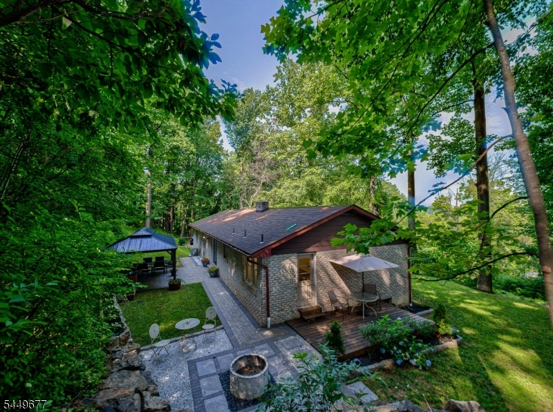 56 Wester Rd Property Photo 26