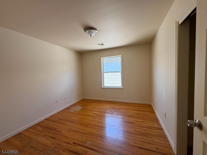 12 Halleck St Property Photo 6