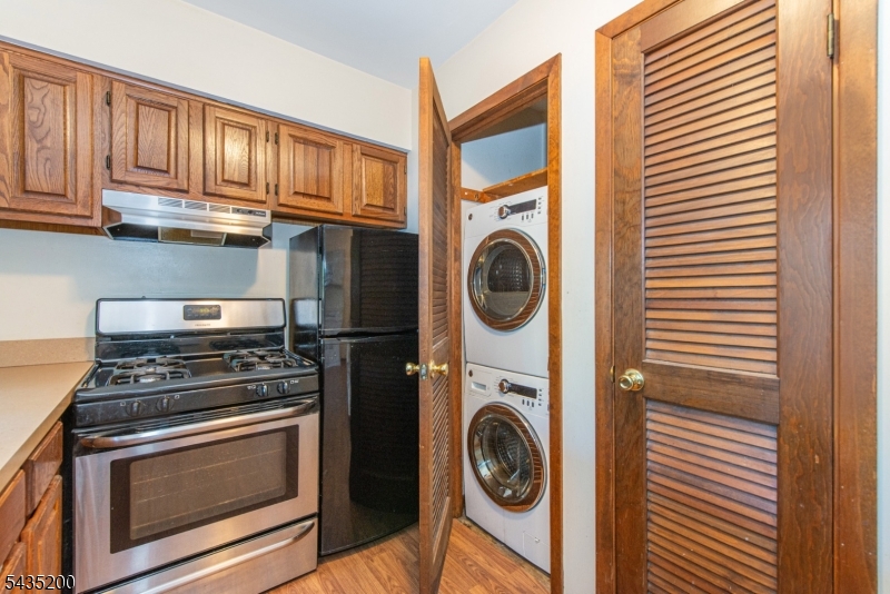 14 Stonehill Dr 6 Property Photo 17